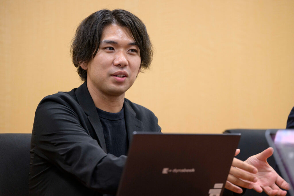 写真:インタビューに応じるTOPPANデジタルの平野さん