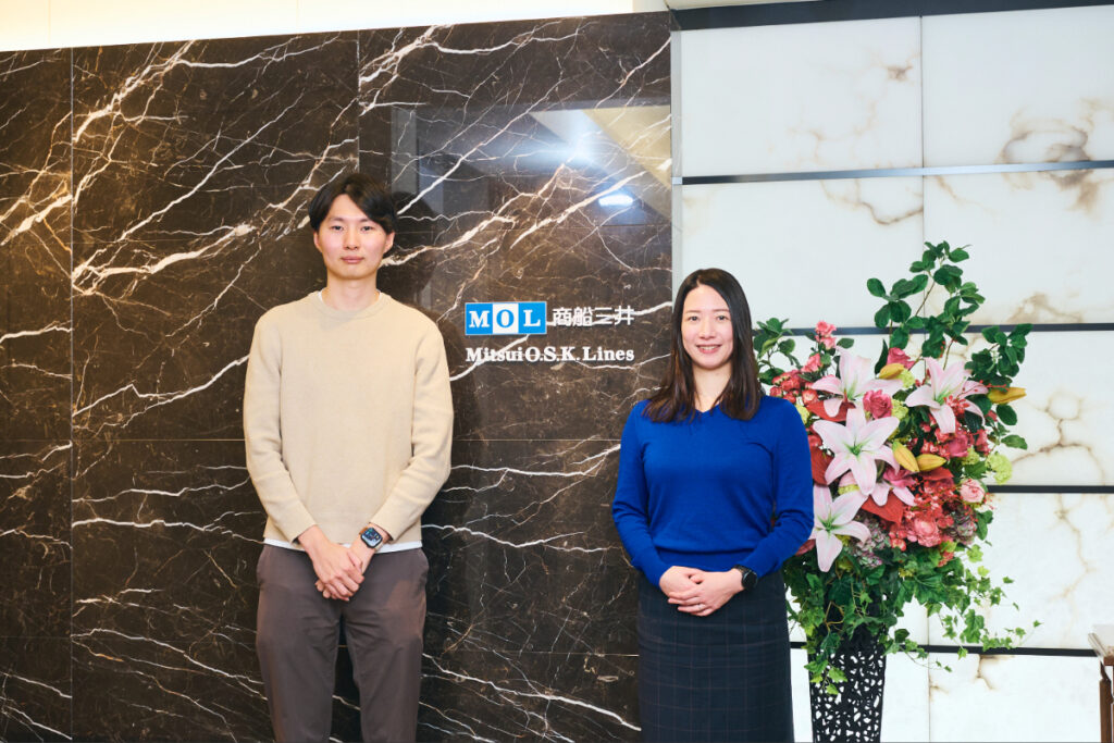 商船三井のおふたりのポートレート