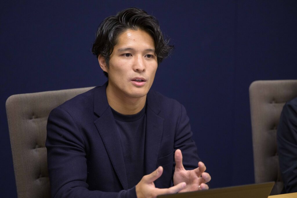 写真：インタビューに応じる三井不動産の若林さん