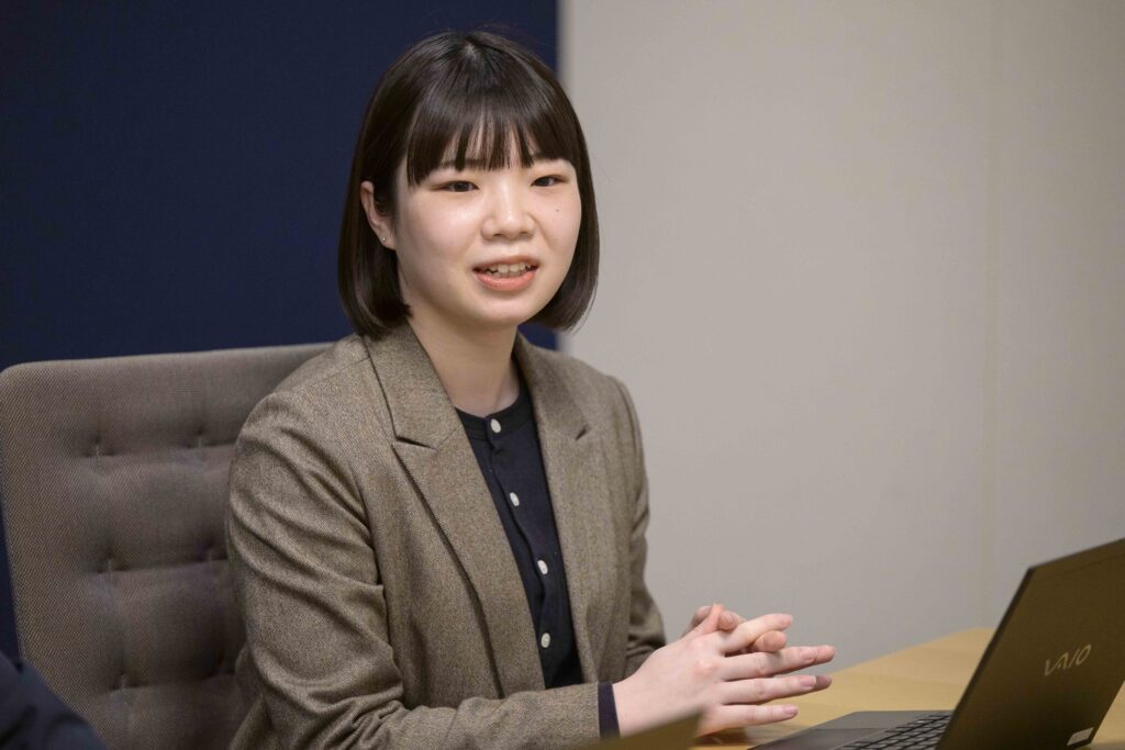 写真：インタビューに応じる三井不動産の大野さん