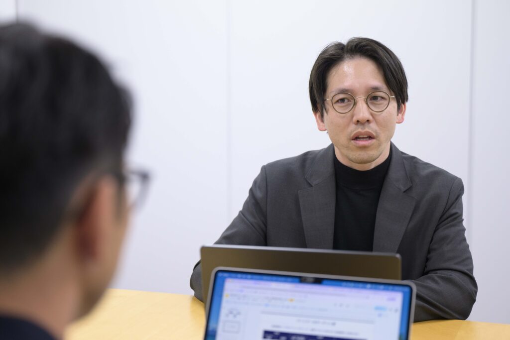 インタビューカット