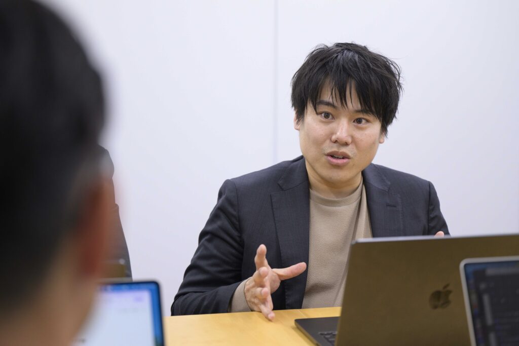 インタビューカット