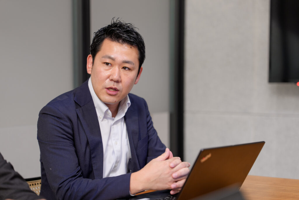 才流に相談した経緯を語る髙橋駿介さん
